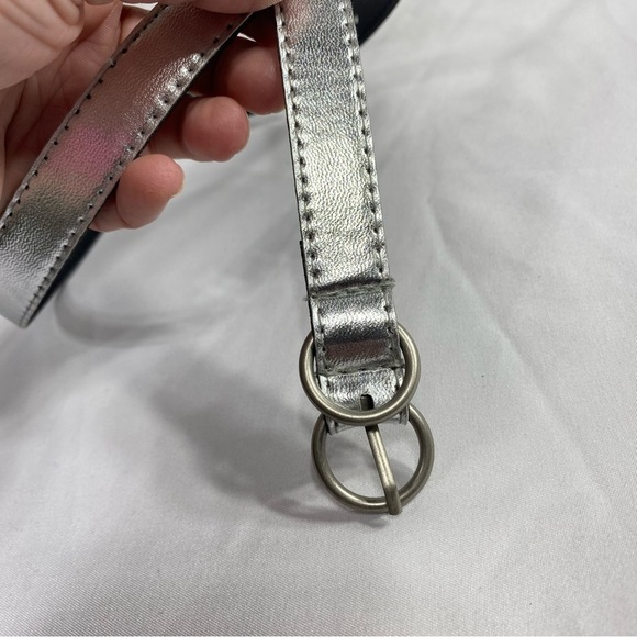 Metallic Silver Double Ring Buckle Belt - Picture 2 of 4
